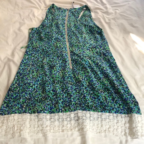 Dress - Picture 4 of 4